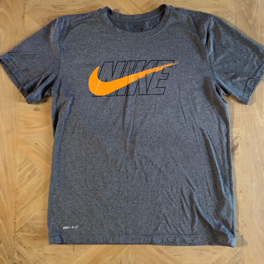 Men’s tee